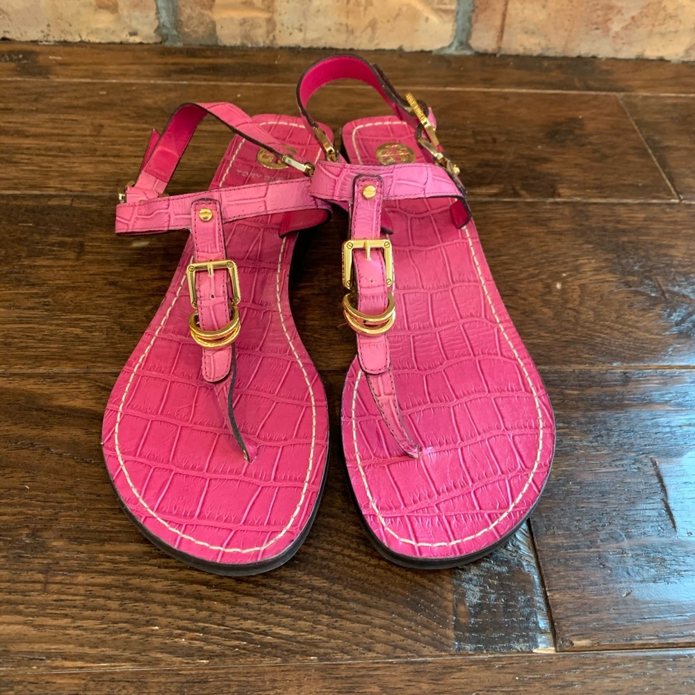 Tory Burch Fuchsia Croc Leather Thong, Sandal
